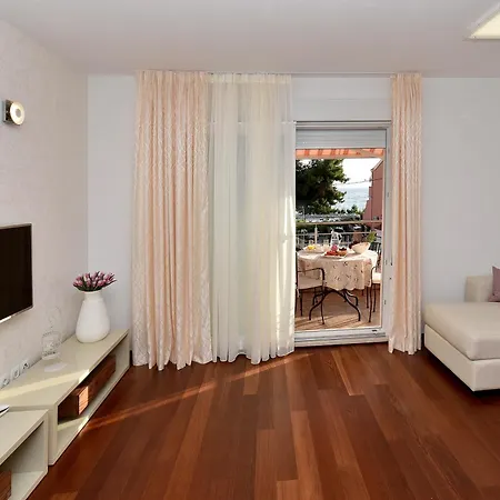 Bulletin Apartman Podstrana